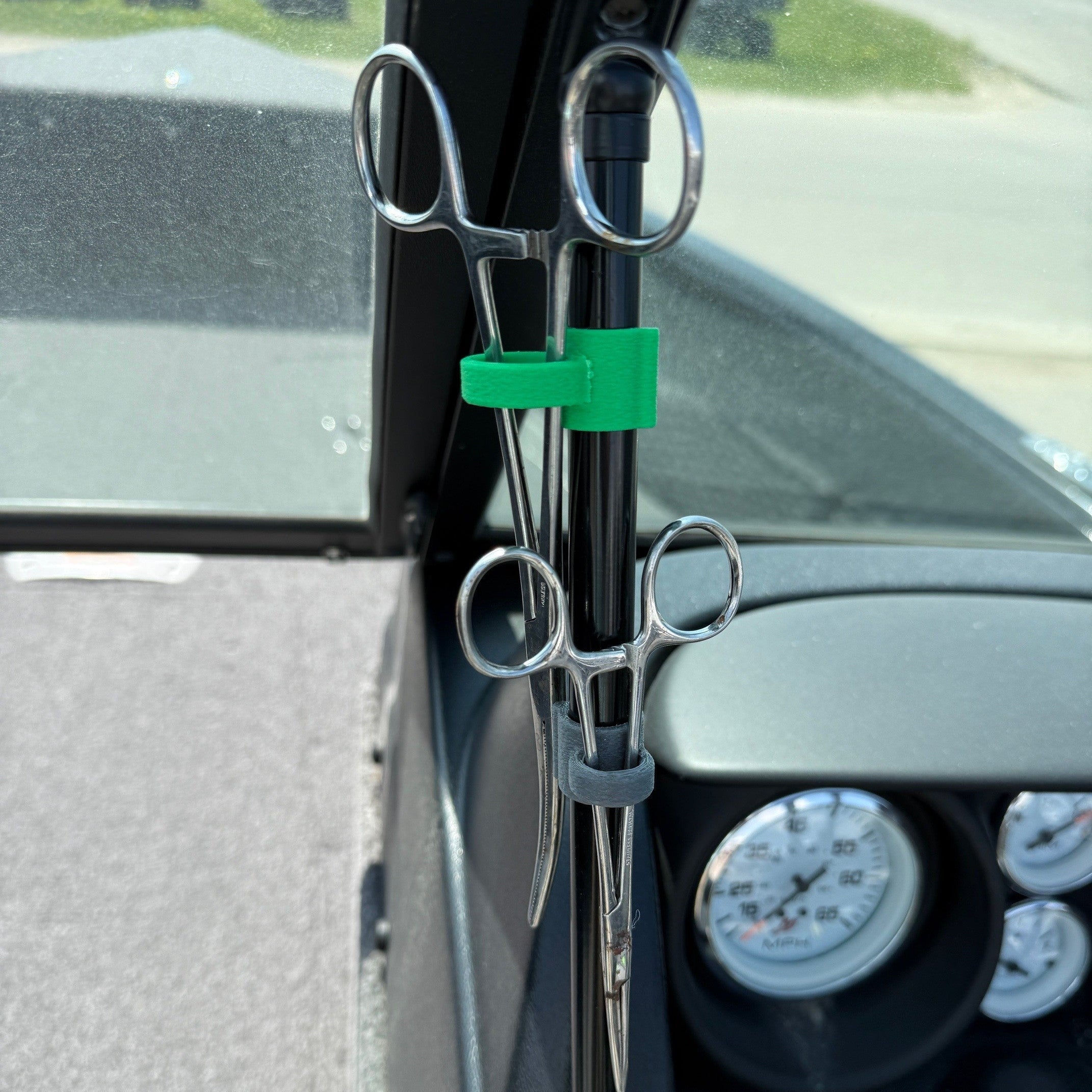 Boat Windshield Support Accessory Clip - 5/8 inch Diameter Post